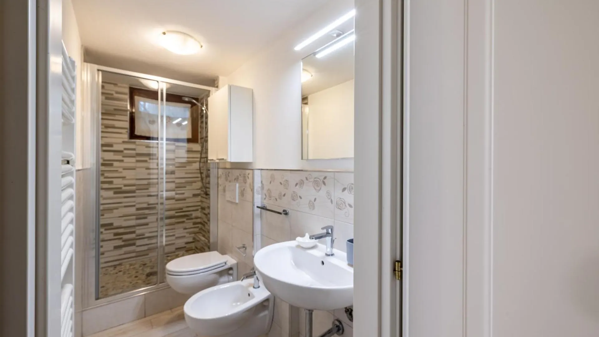 Casa Al Ponte Dei Marmi - Few Km To Sea - Happy Rentals Seravezza Italy